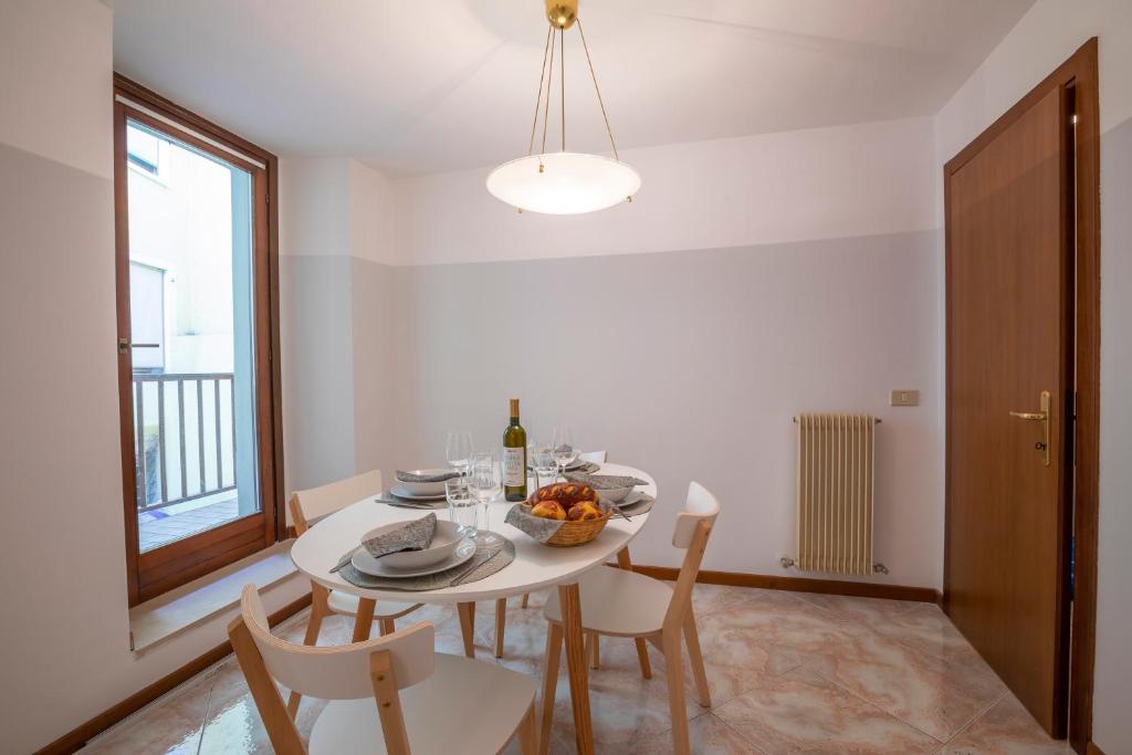 Cozy Apartment In The Heart Of Riva - Happy Rentals - 2