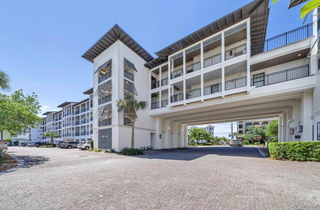 WaterHouse 401, Seacrest