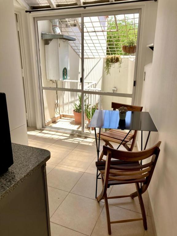 DEPA PEQUEÑO Y CONFORTABLE en inmejorable zona! - 1