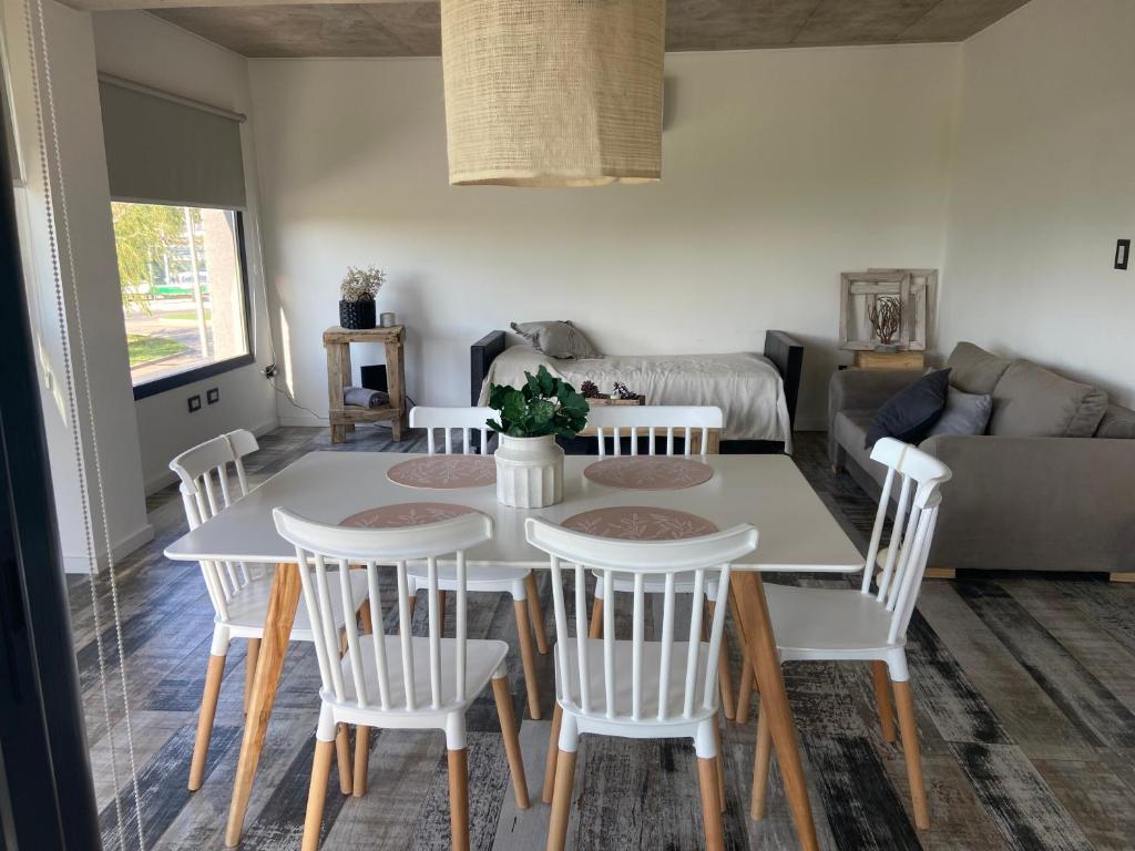 Moderno depto frente al río! - 1