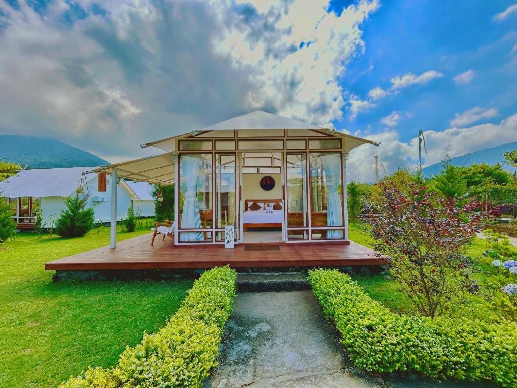 Svargan Lakeside Glamping
