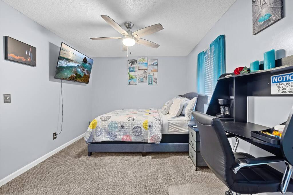 2 Rooms Private Entry No Shared Spaces By Downtown, Athens