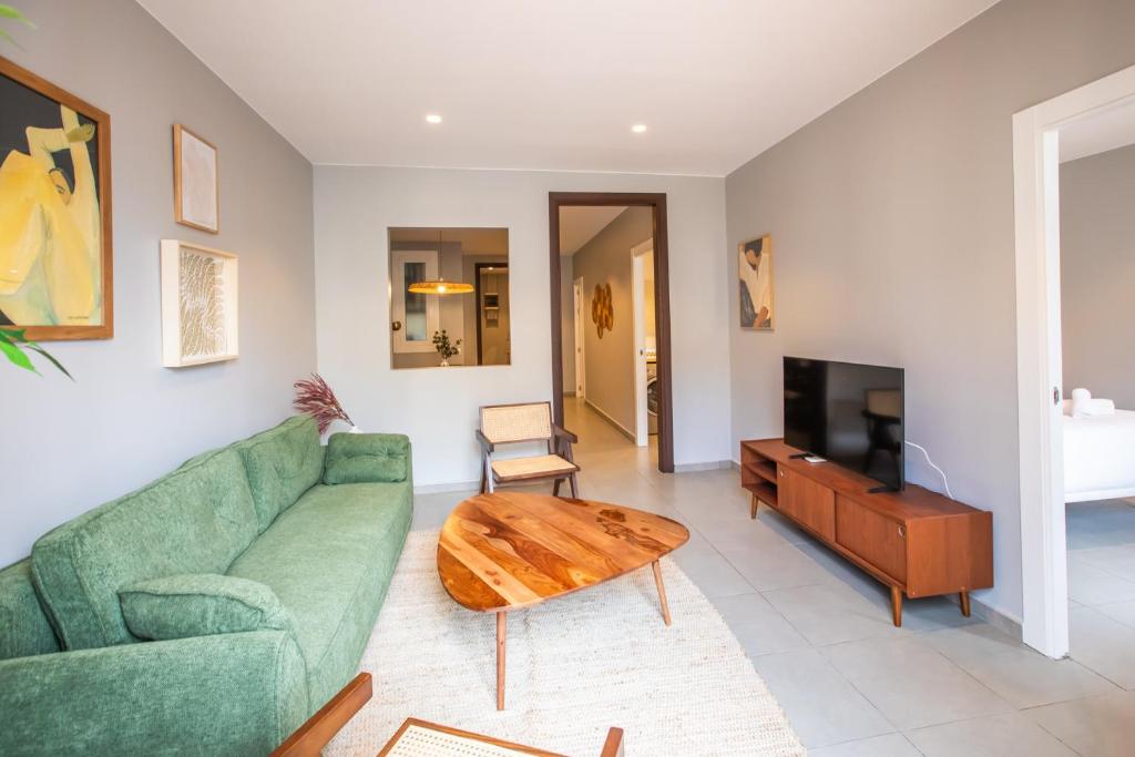 21MAL1089-Magnific apartment near Sagrada familia - 2