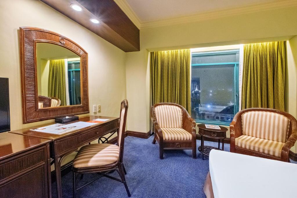 Cebu Waterfront Cebu City Hotel and Casino Additional