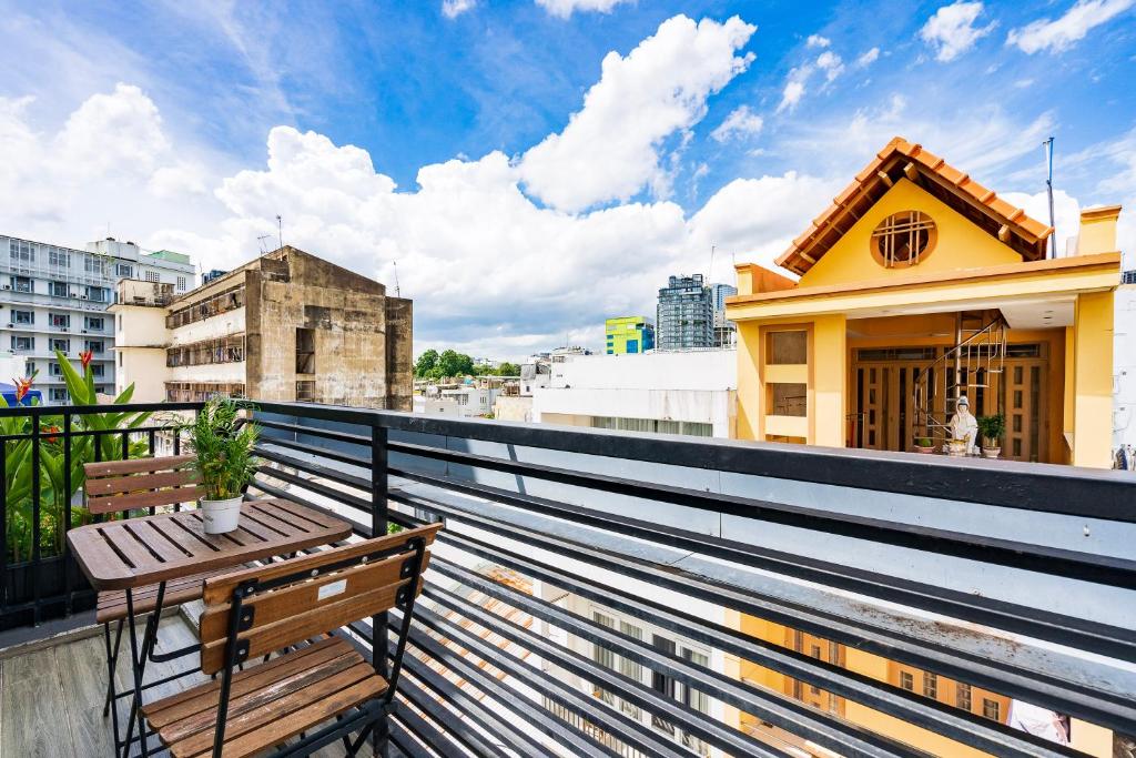 Gemini Saigon CENTER Gemini Saigon CENTER