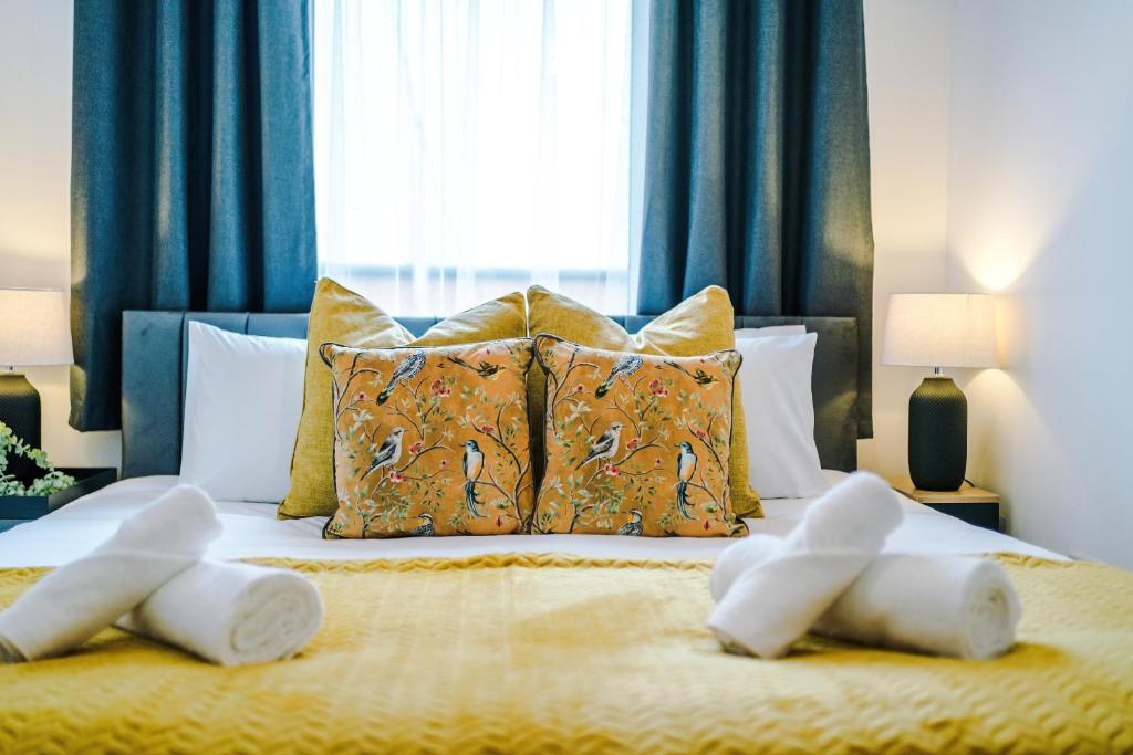 Modern 3-Bed House Central Location & Free Parking, Barnsley