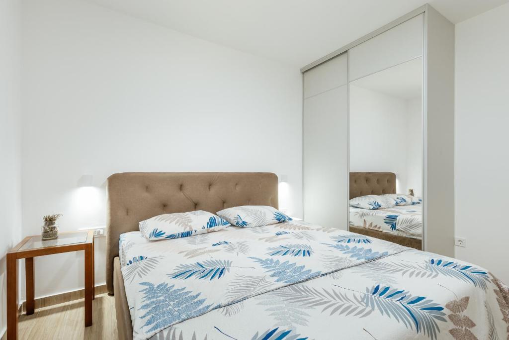 Beach Apartments - 5