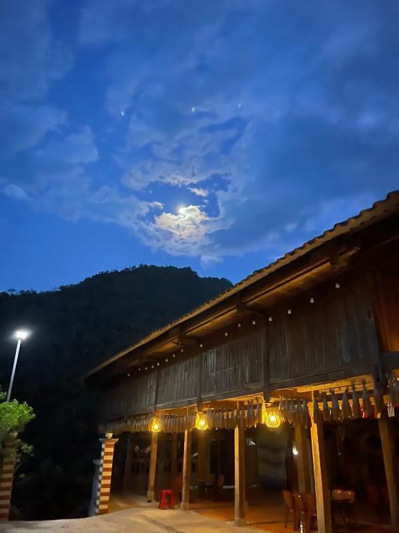 Homestay and Tây Côn Lĩnh Tea
