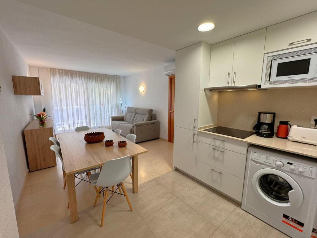 Central Park 406. - 3