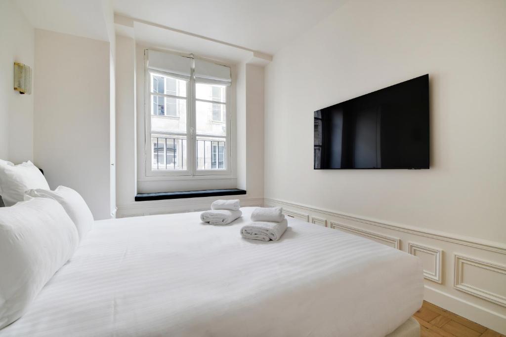 Pick A Flat's Apartements with services in Louvre - Rue des Halles - 4