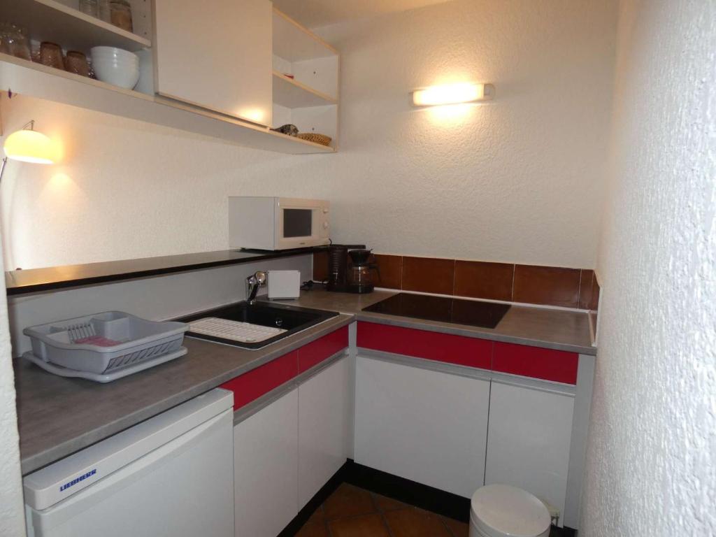 Studio Cabine - Loggia Sud - Proche Plage et Commerces - 4 Pers - Parking Privé - FR-1-328-104 - 3