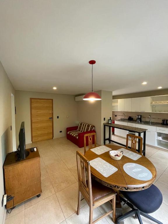 Bonito apartamento a metros del Parque San Martín y Arístides - 1