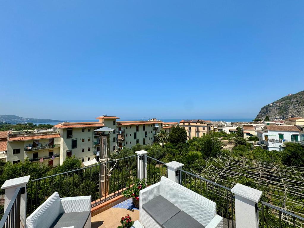 YourHome - La Famiglia Apartment, Meta