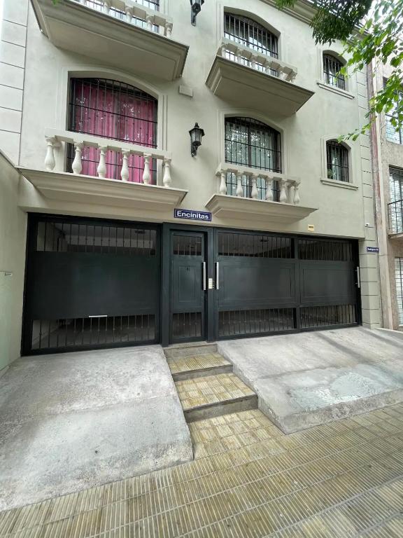 Cómodo apartamento a metros del Parque San Martín y Arístides - 3