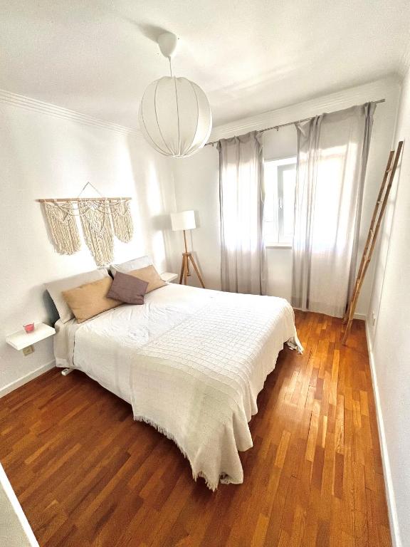 Mike Beach House, Costa da Caparica