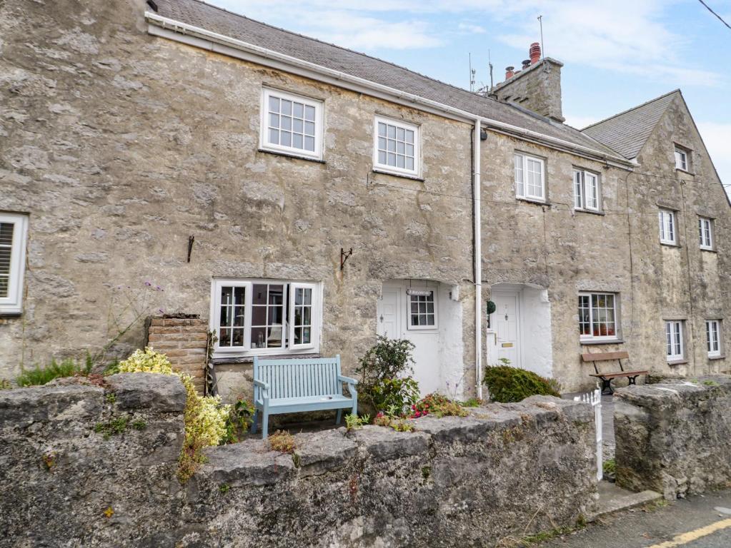 3 Moranedd, Moelfre