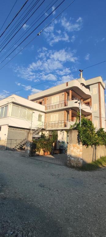 KLEDi & ILDA, Durrës