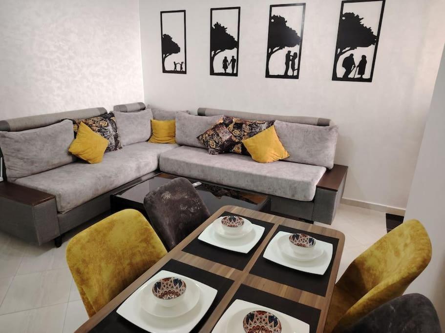 lumineux, or et ébène Mariés et familles, El Jadida