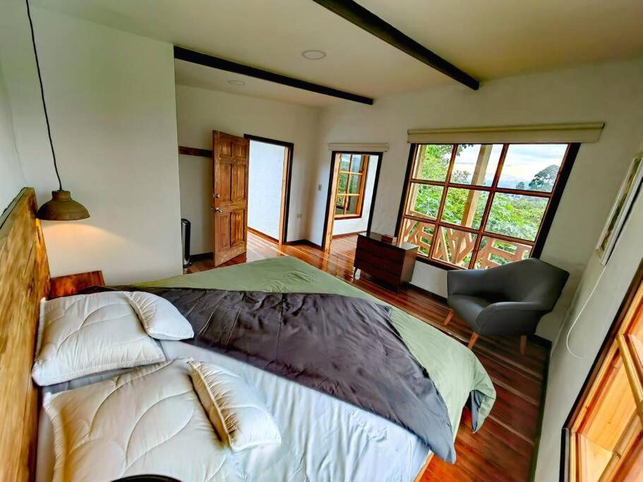 Espectacular casa Campestre con Jacuzzi - 2