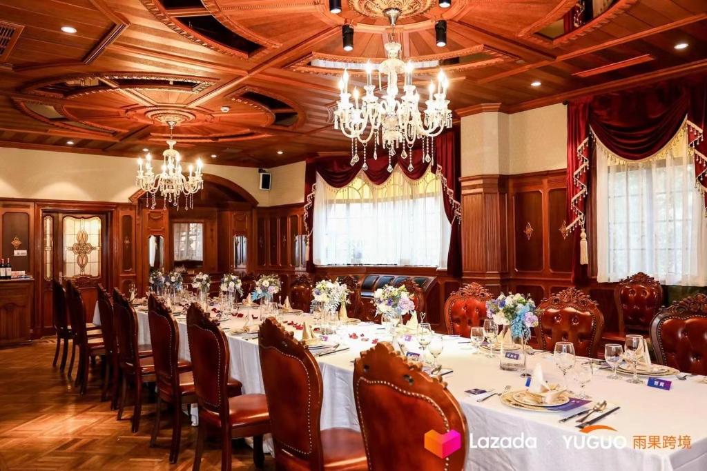 Restaurant, Moller Villa Hotel in Shanghai