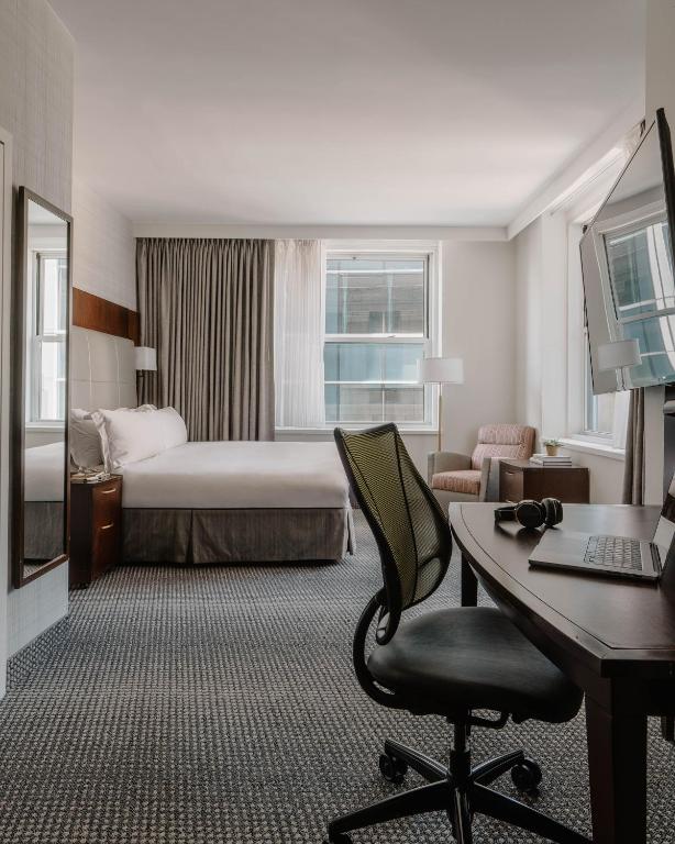 Boston Club Quarters Hotel in Boston room