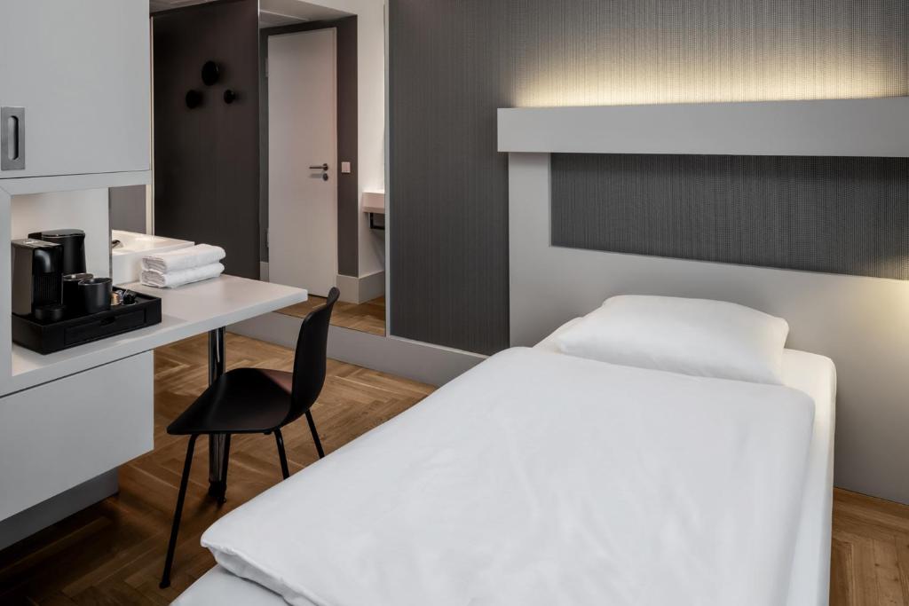 Hotel AMANO Rooms & Apartments — Hotel rooms in Berlin, Berlin