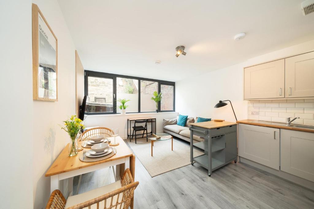 Castle Street Apartment, Dundee