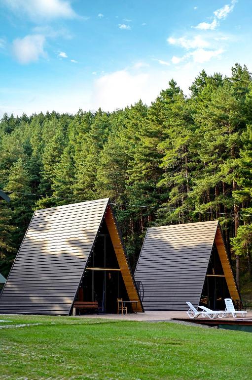 Surami Savannah სურამი სავანა, Surami