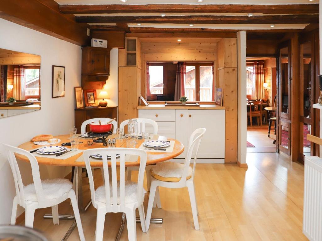 Apartment Les Moulins by Interhome - 2
