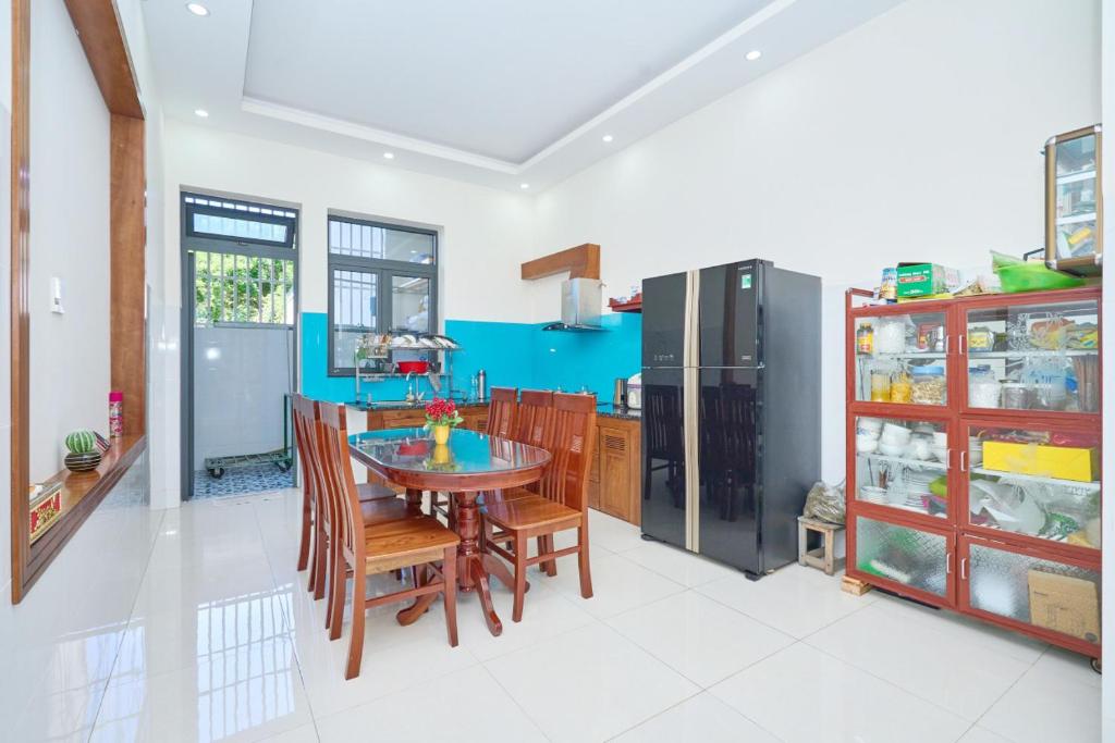 HOMESTAY Ho Quy Ly Gan Cot Co Bai Sau