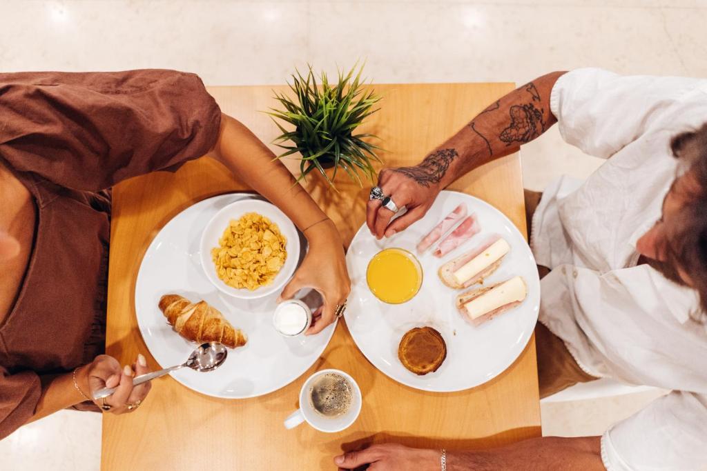 อาหารและเครื่องดื่ม