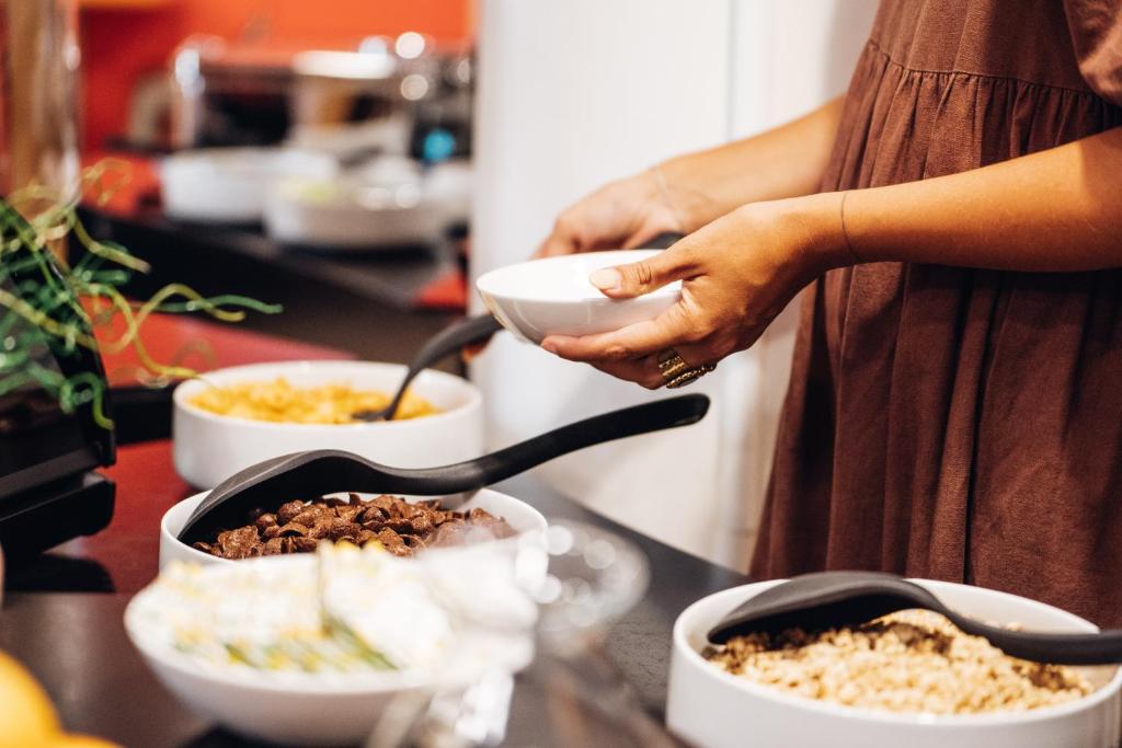 อาหารและเครื่องดื่ม