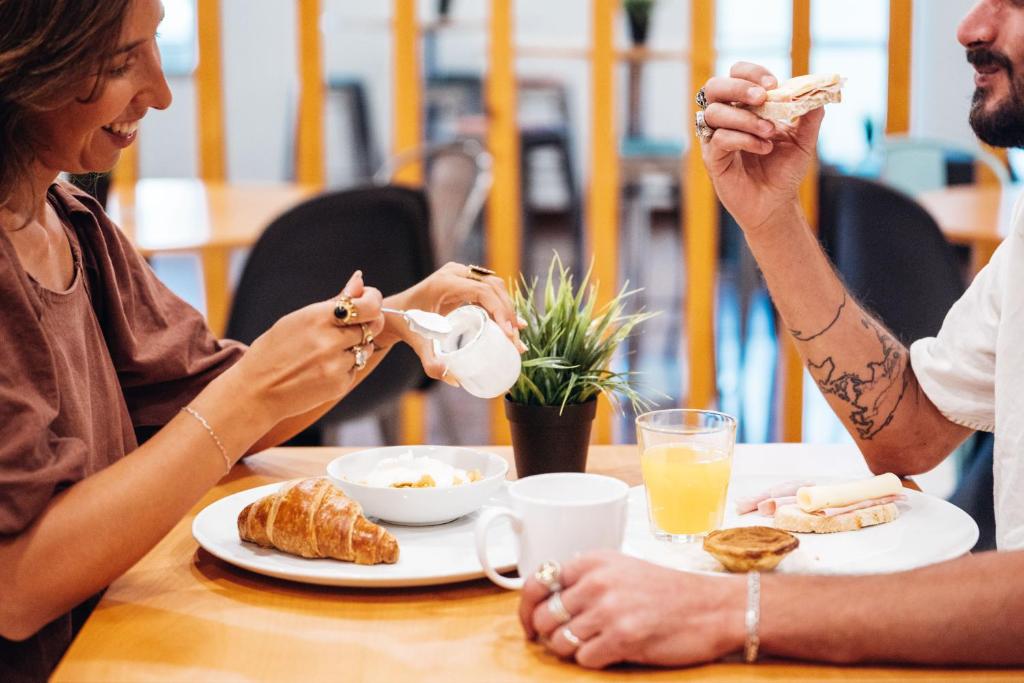 อาหารและเครื่องดื่ม