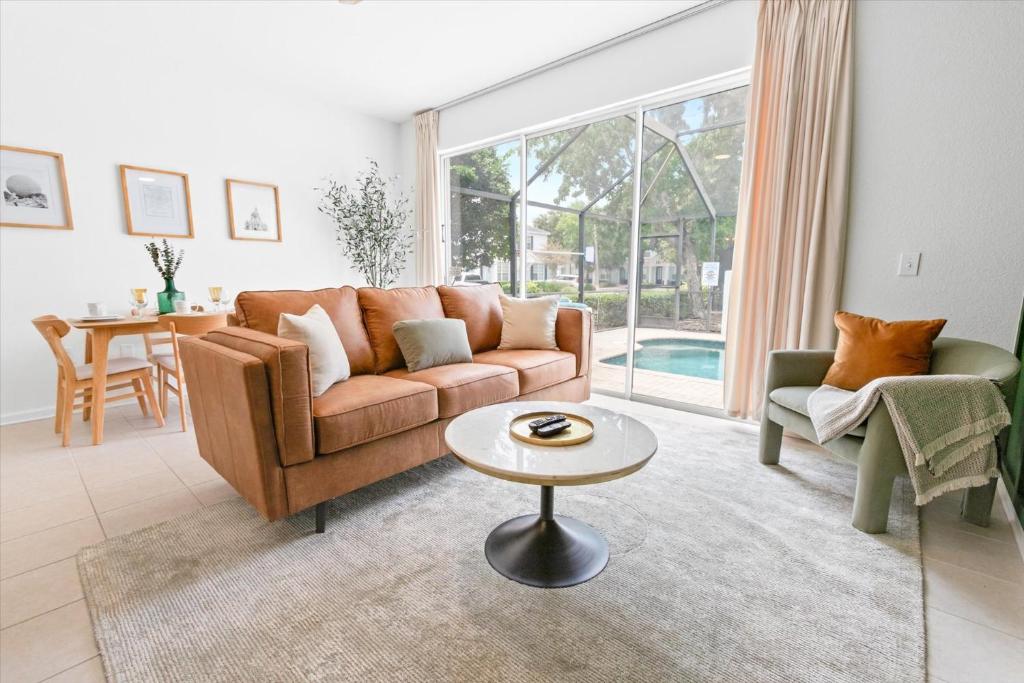 7650 Otterspool, Kissimmee