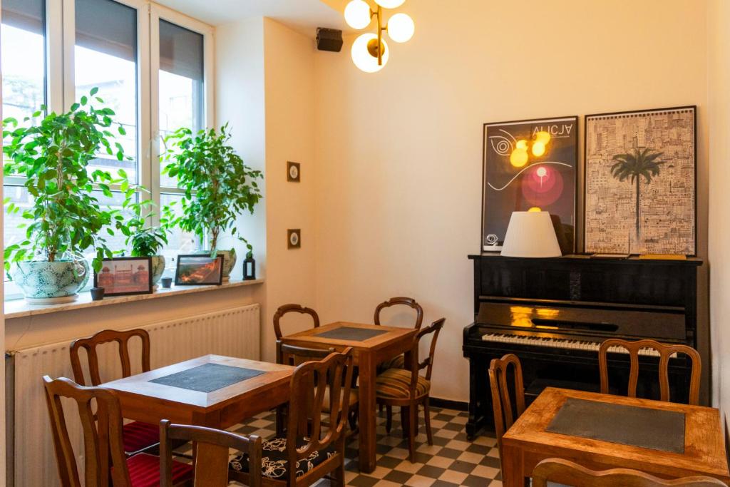 Noclegi Stadion Bed & Breakfast — Restaurant & bars in Warsaw, Masovian
