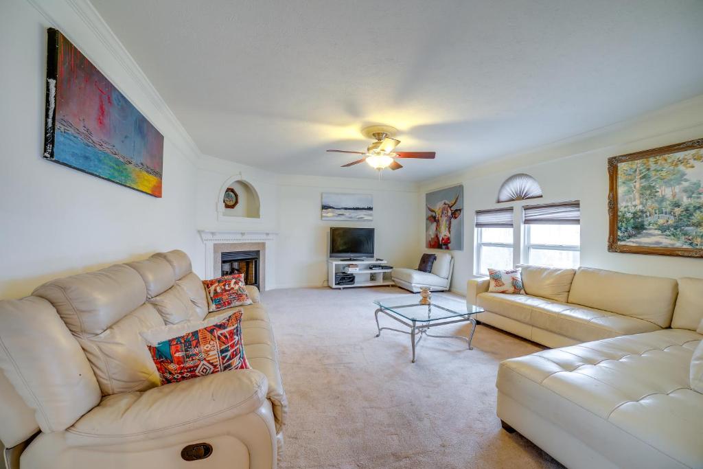 Pet-Friendly Apollo Home with Furnished Deck!, New Kensington