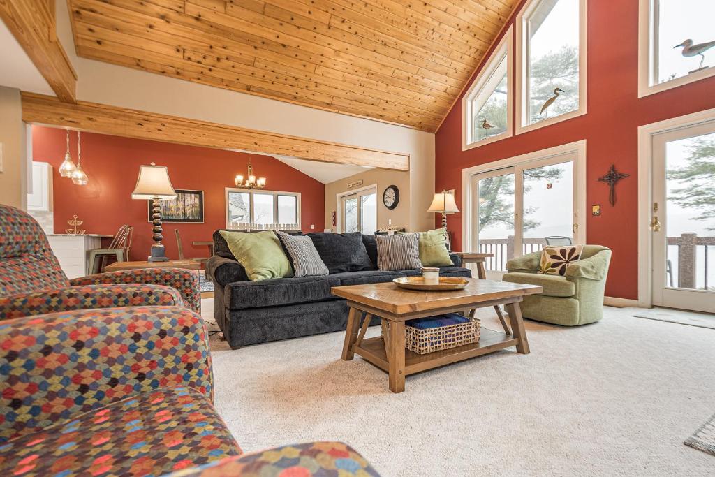 Million Dollar View, McHenry