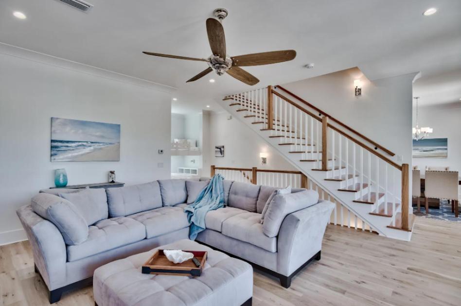 Sun Justice 4 bd 4bth close to beach, Destin