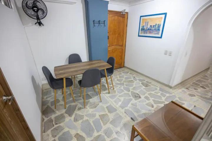 Living Poblado Manila 302 - 3