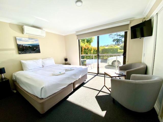Huskisson Beach Escape 