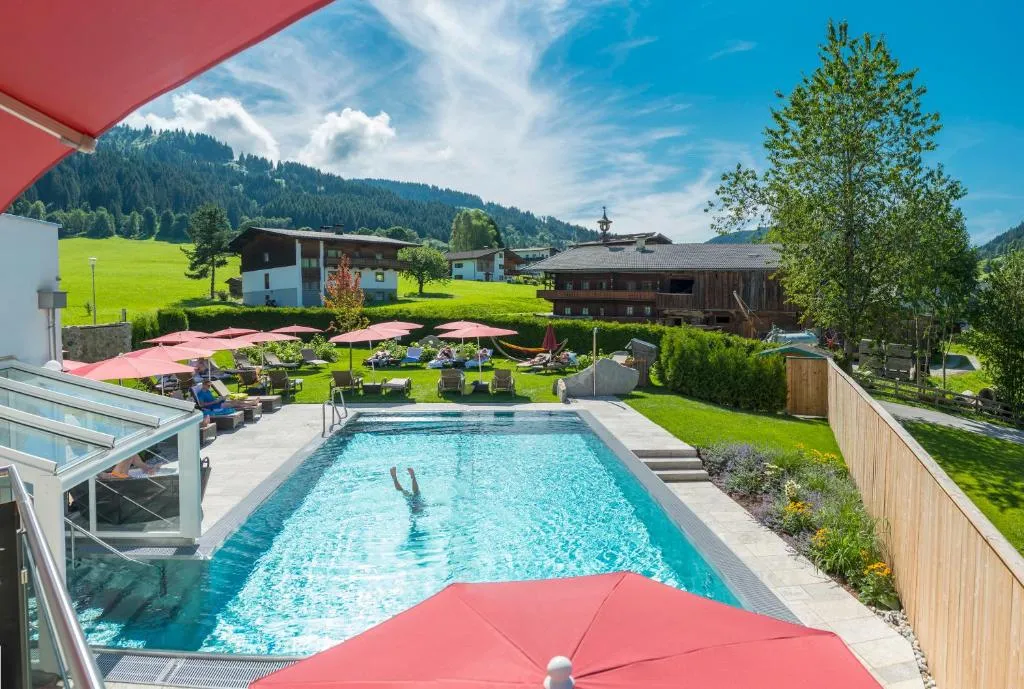 Hotel Der Wastlhof - Pools, Spa & eigene Reitschule, hotel in Niederau