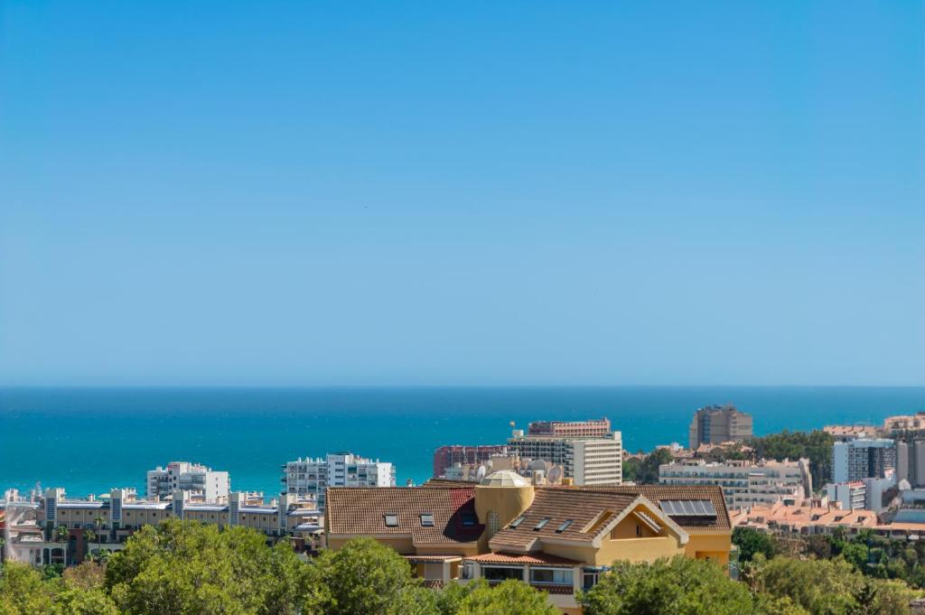 Ámbar, Benalmádena