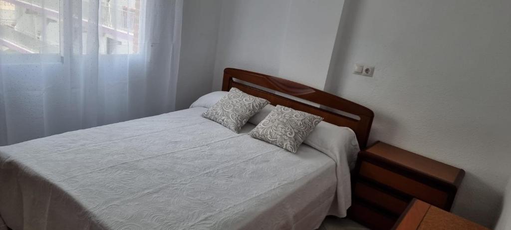 Habitacion Matrimonio a 100 m de la Playa de Poniente - 4