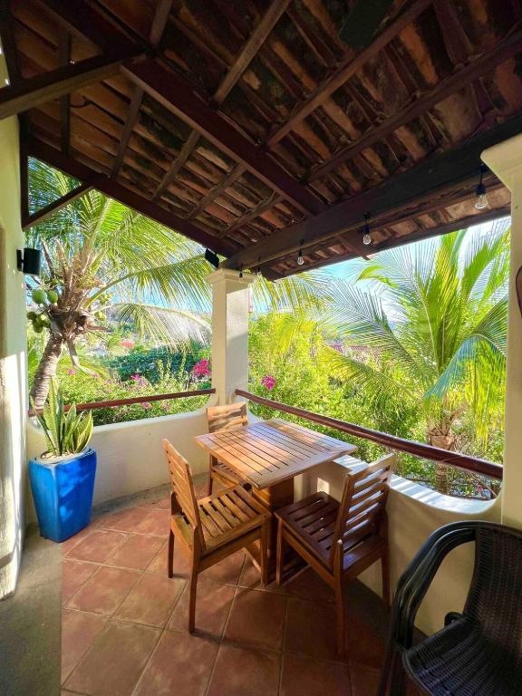 Stylish & Comfortable Condo With Balconies, Liberia