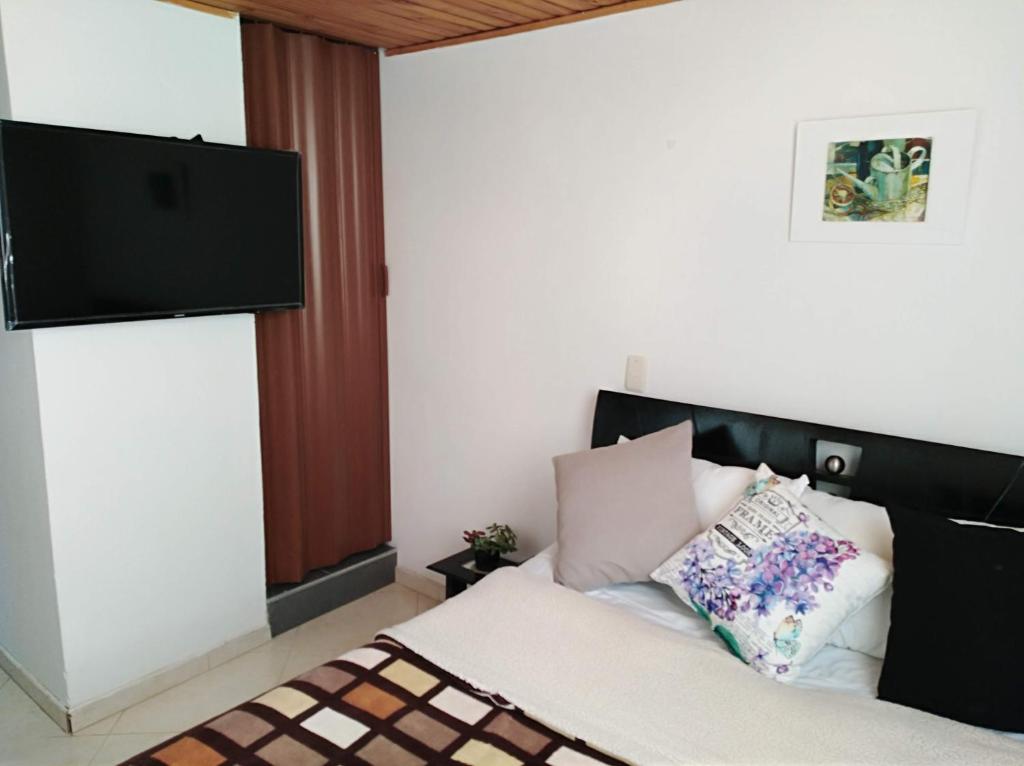 HABITACIÓN EN SUBA, Bogotá - 3
