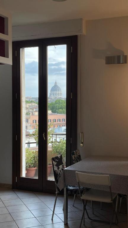 ST. PETER'S ROOMS SUITE - 5
