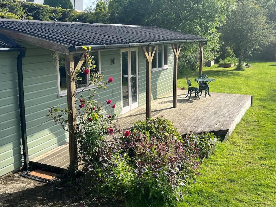 Country garden lodge on Devon Cornwall border, Lifton