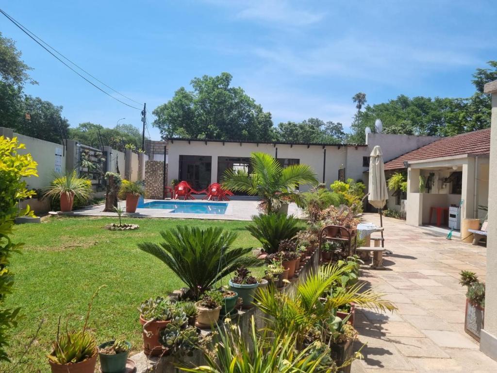 Sunpalm Guesthouse, Nelspruit