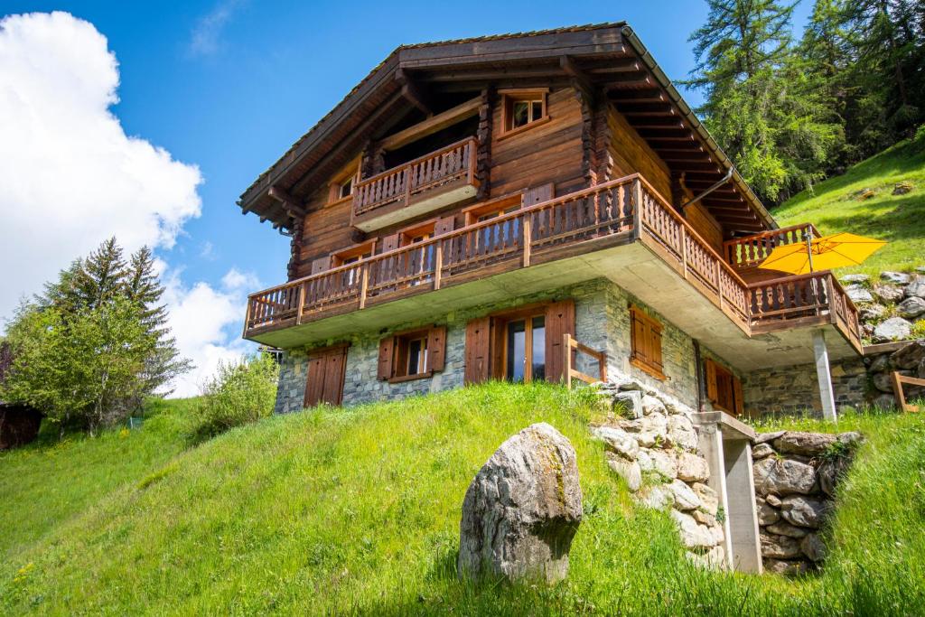 Chalet Grouse - 5