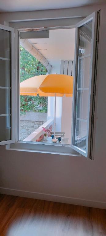 Studio balcon, intra muros, climatisé avec Wifi - 1